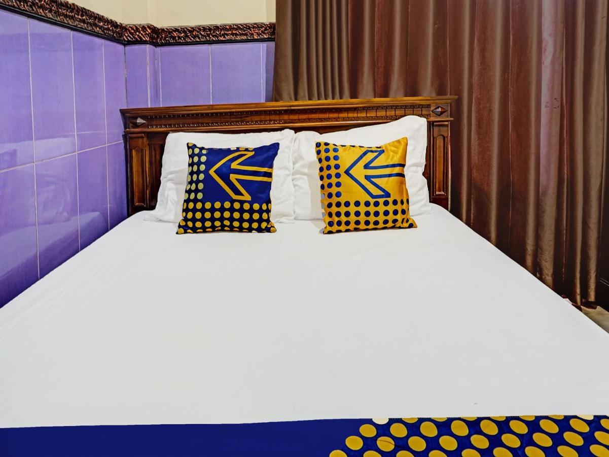 Spot On 1870 Graha Batu Mulia Hotel Ngoại thất bức ảnh